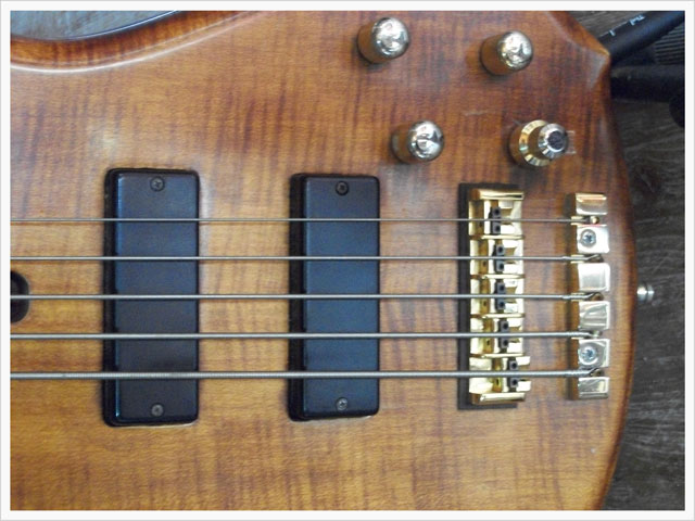 Accastillage de la guitare basse